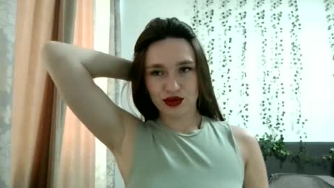 Snapshot of roza05x chatting on 06.23.26 Roza05x online show from 06.23.26