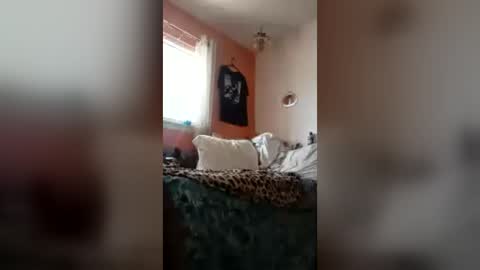 Snapshot of rraineonme chatting on 06.24.26 rraineonme online show from 06.24.26
