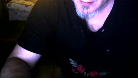 Snapshot of rrd85 chatting on 02.14.25 rrd85 online show from 02.14.25