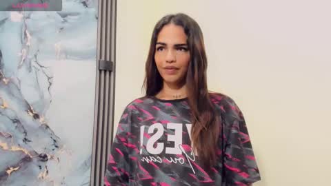 Snapshot of rubi_30 chatting on 11.21.25 Rubi i love online show from 11.21.25