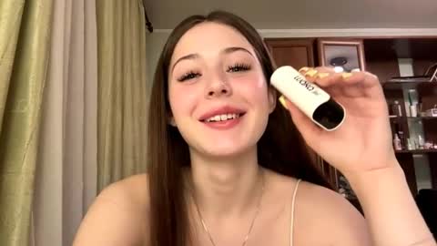 Snapshot of rubievallotton chatting on 05.19.26 Adel online show from 05.19.26