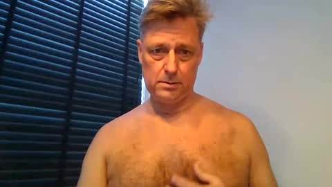 Snapshot of rudeski chatting on 03.10.25 rudeski online show from 03.10.25