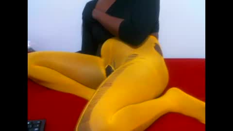 Snapshot of rukaia chatting on 03.12.25 sasha online show from 03.12.25