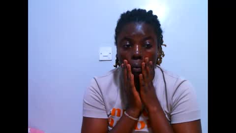 Snapshot of rukaia chatting on 09.17.25 sasha online show from 09.17.25