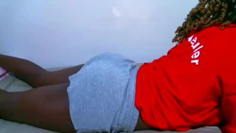 Snapshot of rukaia chatting on 09.22.25 sasha online show from 09.22.25