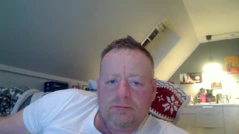 Snapshot of runepetter chatting on 01.29.25 bignorwegian online show from 01.29.25