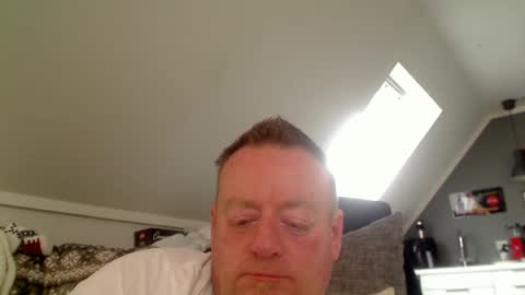 Snapshot of runepetter chatting on 02.09.25 bignorwegian online show from 02.09.25