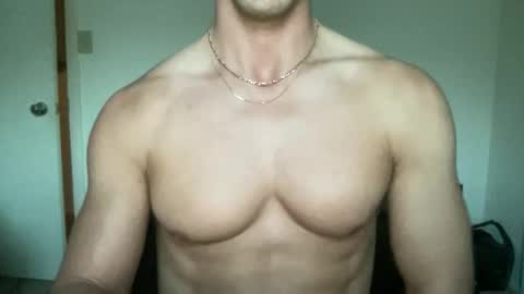 Snapshot of runfasterxo chatting on 11.17.25 runfasterxo online show from 11.17.25