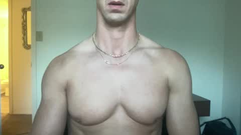 Snapshot of runfasterxo chatting on 11.18.25 runfasterxo online show from 11.18.25