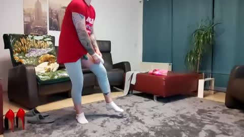 Ruskinni online show from 10.19.25