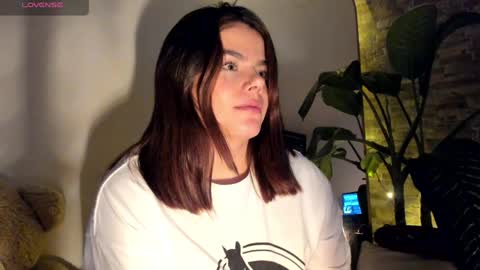 Lorenn online show from 12.18.24