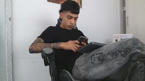  R U S S E L L  online show from 02.19.26