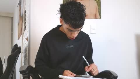  R U S S E L L  online show from 02.26.26