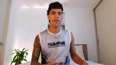  R U S S E L L  online show from 03.28.26