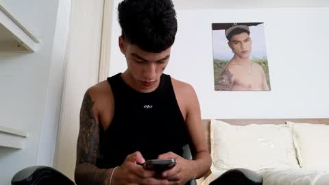  R U S S E L L  online show from 04.02.26