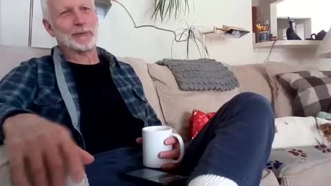 Snapshot of rustyx22 chatting on 02.28.25 Rusty online show from 02.28.25