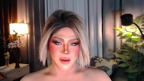 Snapshot of ruthlessmistressx chatting on 02.14.25 Samantha online show from 02.14.25