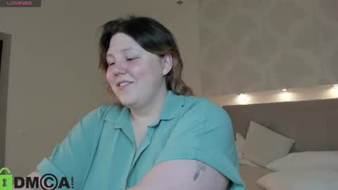 Snapshot of rutholiver chatting on 07.21.26 Ruth GMT2 Mon 10 AM - 4 PM Tue 10 AM - 4 PM Thu 3-9 AM Fri 10 AM - 4 PM Sun 10 AM - 4 PM. online show from 07.21.26