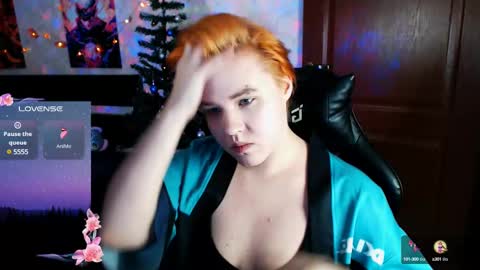 Snapshot of ryan__kim chatting on 12.08.24 Ryan online show from 12.08.24