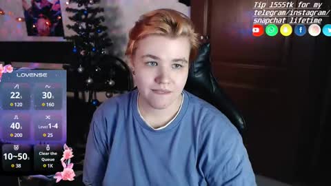 Snapshot of ryan__kim chatting on 12.10.24 Ryan online show from 12.10.24