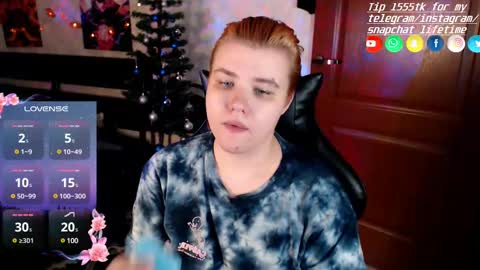 Snapshot of ryan__kim chatting on 12.10.24 Ryan online show from 12.10.24