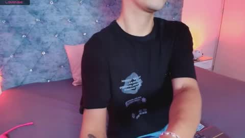 R Y A N   ON   F I R E online show from 04.17.26