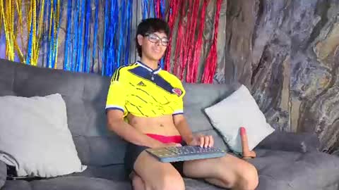 Snapshot of ryann_wolf chatting on 06.17.26 ryann_wolf online show from 06.17.26