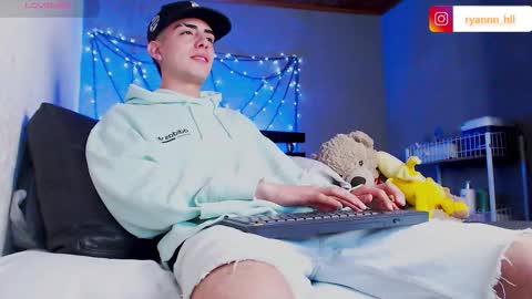 Ryannhill  online show from 11.07.25