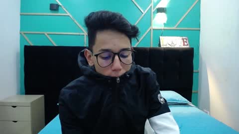 RyanPricee online show from 01.10.25