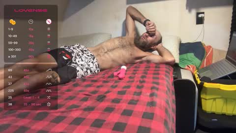 Snapshot of rytracey2024 chatting on 09.12.25 RyTracey2024 online show from 09.12.25