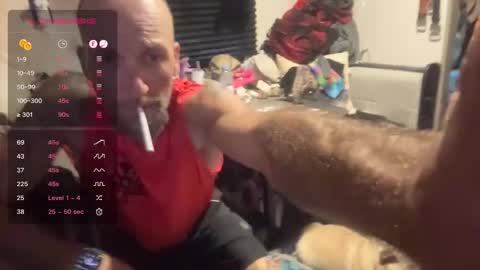 Snapshot of rytracey2024 chatting on 10.05.25 RyTracey2024 online show from 10.05.25