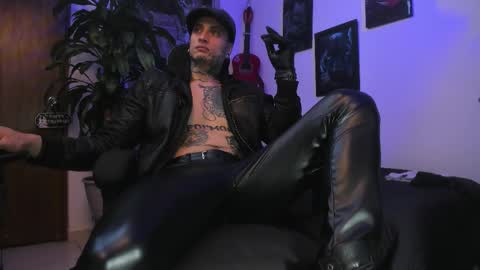 leopmonk help me reach 100 thumbs up online show from 11.05.25