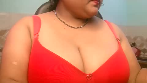 HotLovers online show from 10.24.25