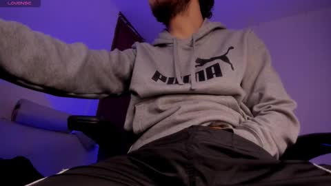 Snapshot of s_sven chatting on 02.02.26 Steven Independent online show from 02.02.26