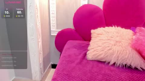 Snapshot of saammy_17 chatting on 11.27.25 sammy online show from 11.27.25