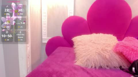 Snapshot of saammy_17 chatting on 12.04.25 sammy online show from 12.04.25