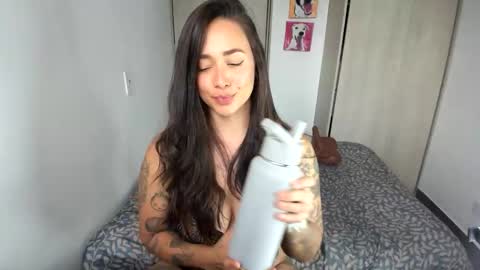 Sara online show from 11.24.25