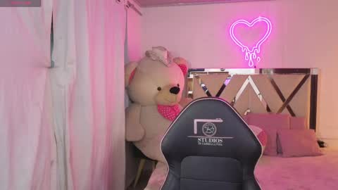 saaya_tay online show from 05.18.26