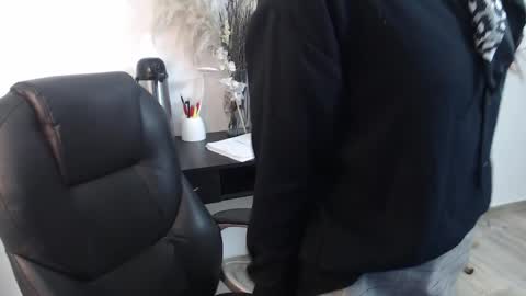 Snapshot of sabriinaa_fox chatting on 04.21.26 sabriinaa fox online show from 04.21.26