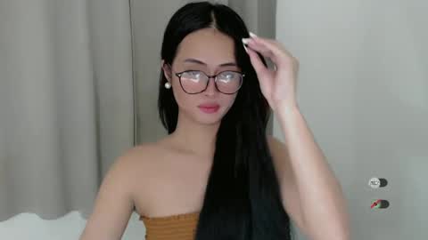Snapshot of sabrina_inviting chatting on 12.26.24 Sabrina online show from 12.26.24