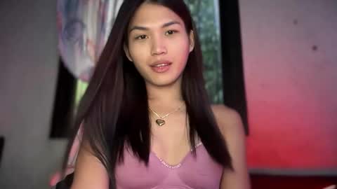 Nadine online show from 11.04.25