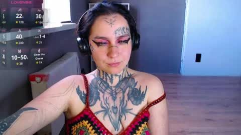 Snapshot of sabrina_raiders_666 chatting on 04.25.26 Lilith Solar online show from 04.25.26