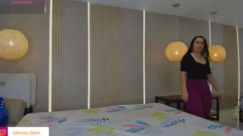 Sabrina Shark online show from 09.12.25