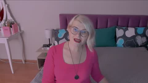 Sabrina MacMarren online show from 01.29.25