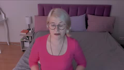 Sabrina MacMarren online show from 03.12.25