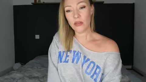 sacha__xx online show from 01.12.26