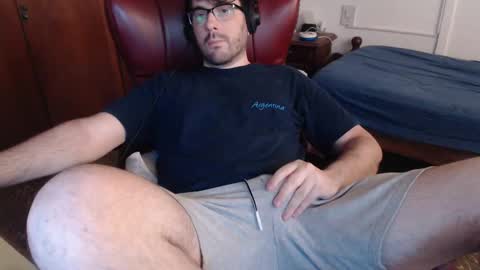 Snapshot of sacoa chatting on 12.25.24 Sacoa online show from 12.25.24