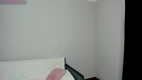 Snapshot of sacura_sacura chatting on 10.07.25 Sacura online show from 10.07.25