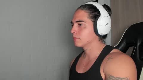 Im CryDuran    Instagram   CryDuraann  online show from 01.17.26