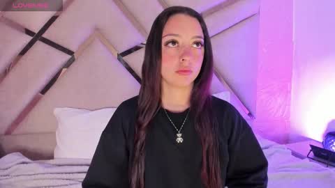    online show from 11.05.25